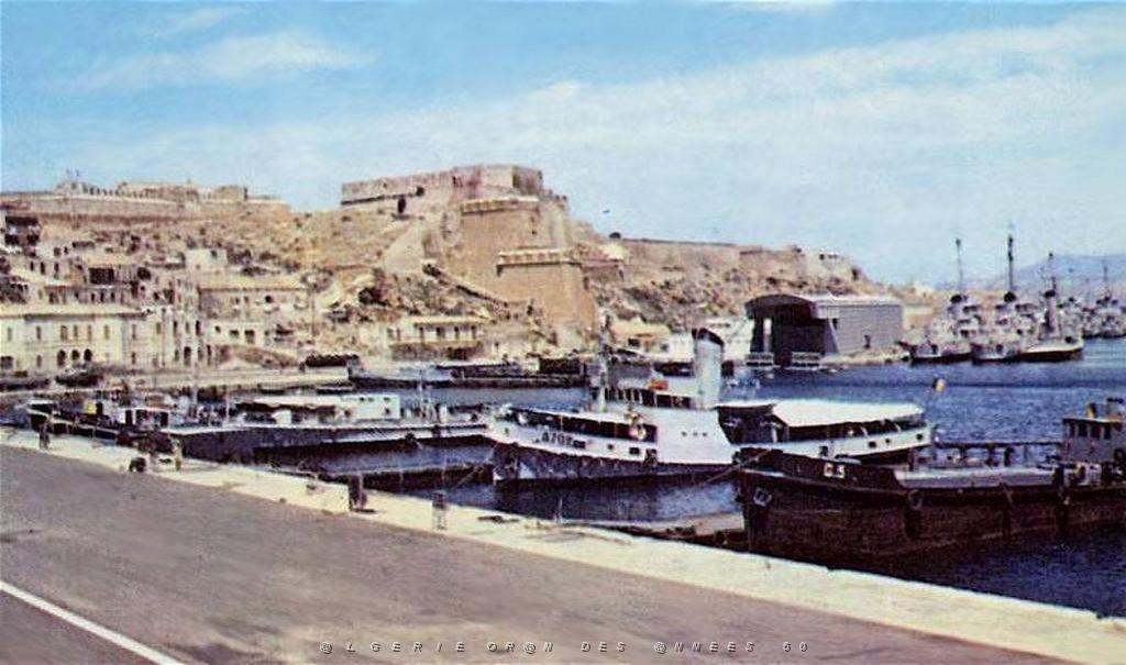 MERS EL KEBIR B LA BASE NAVALE ET LE VIEUX PORT 01.JPG